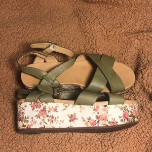 Bass Floral platform sandals